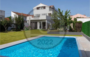 Nice home in Dugopolje with Outdoor swimming pool, WiFi and 2 Bedrooms